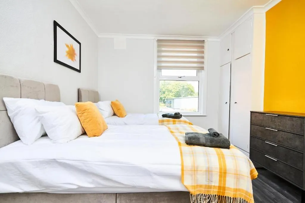 5 Minutes From Leeds City Centre - Parking Villa