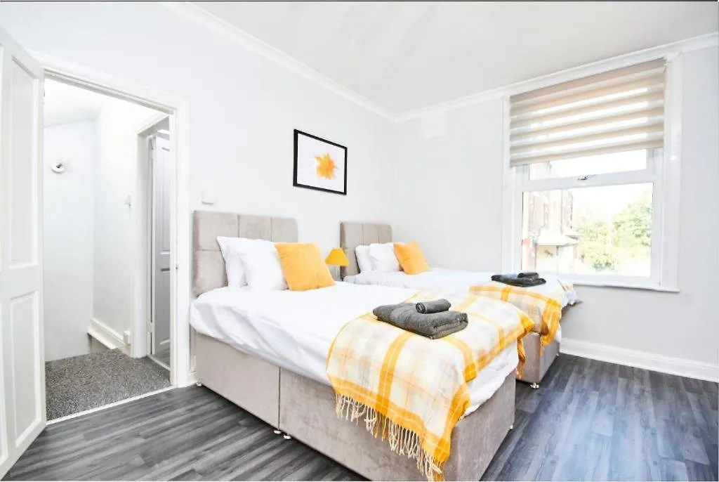 5 Minutes From Leeds City Centre - Parking Villa Holiday home Leeds (West Yorkshire)