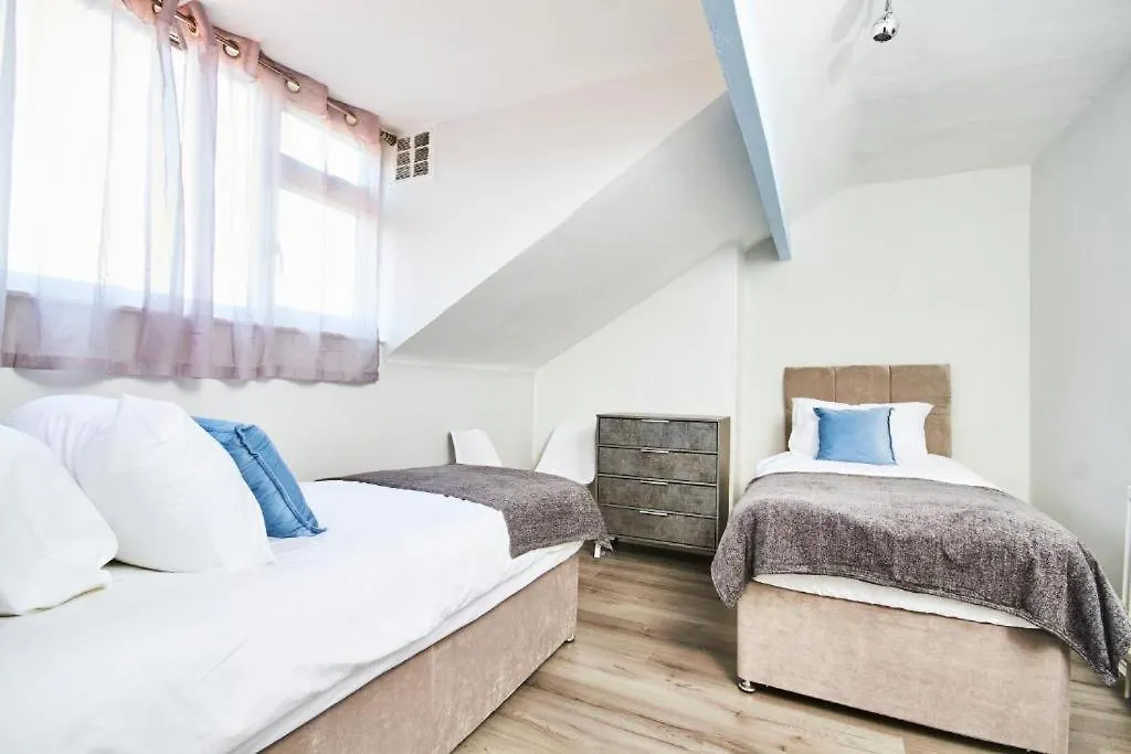 5 Minutes From Leeds City Centre - Parking Villa 0*, Leeds (West Yorkshire) United Kingdom